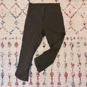 Lululemon cropped leggings - 8 - olive green EUC